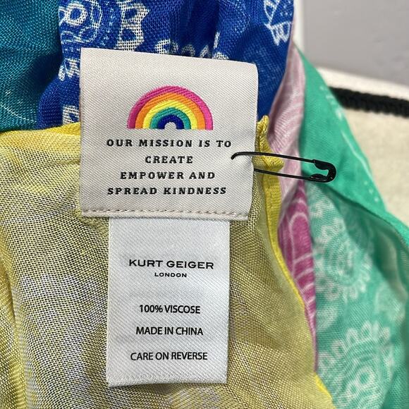 Kurt Geiger Viscose Multicolor Bandana Scarf New - Picture 3 of 5
